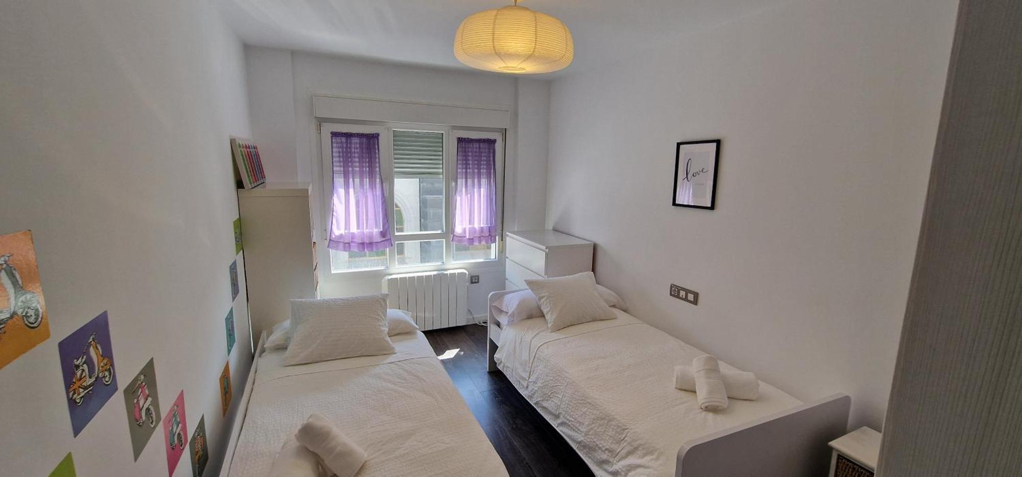 Apartamento Astur Playa I - Wifi - 2 Hab Y 2 Banos - Vut-4987-as
